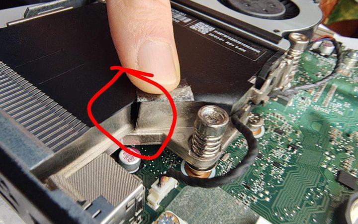 Photograph published with: HP 405 G4 overheating and SSD cooking solution seems to be kapton tape